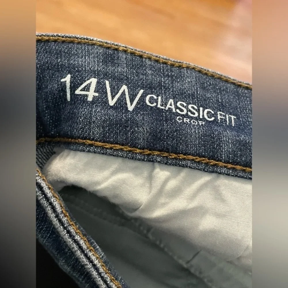 Liz Claiborne Classic Fit Crop Capris Blue Denim Jeans Cropped Stretchy Sz 14w - Picture 8 of 9